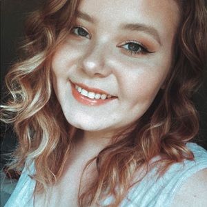 Meet your Posher, Kelsey